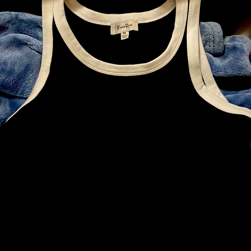Basic black and white XL tank top